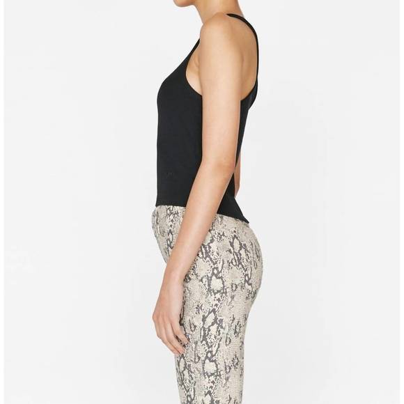 NEW FRAME rib camisole in noir - Picture 3 of 3